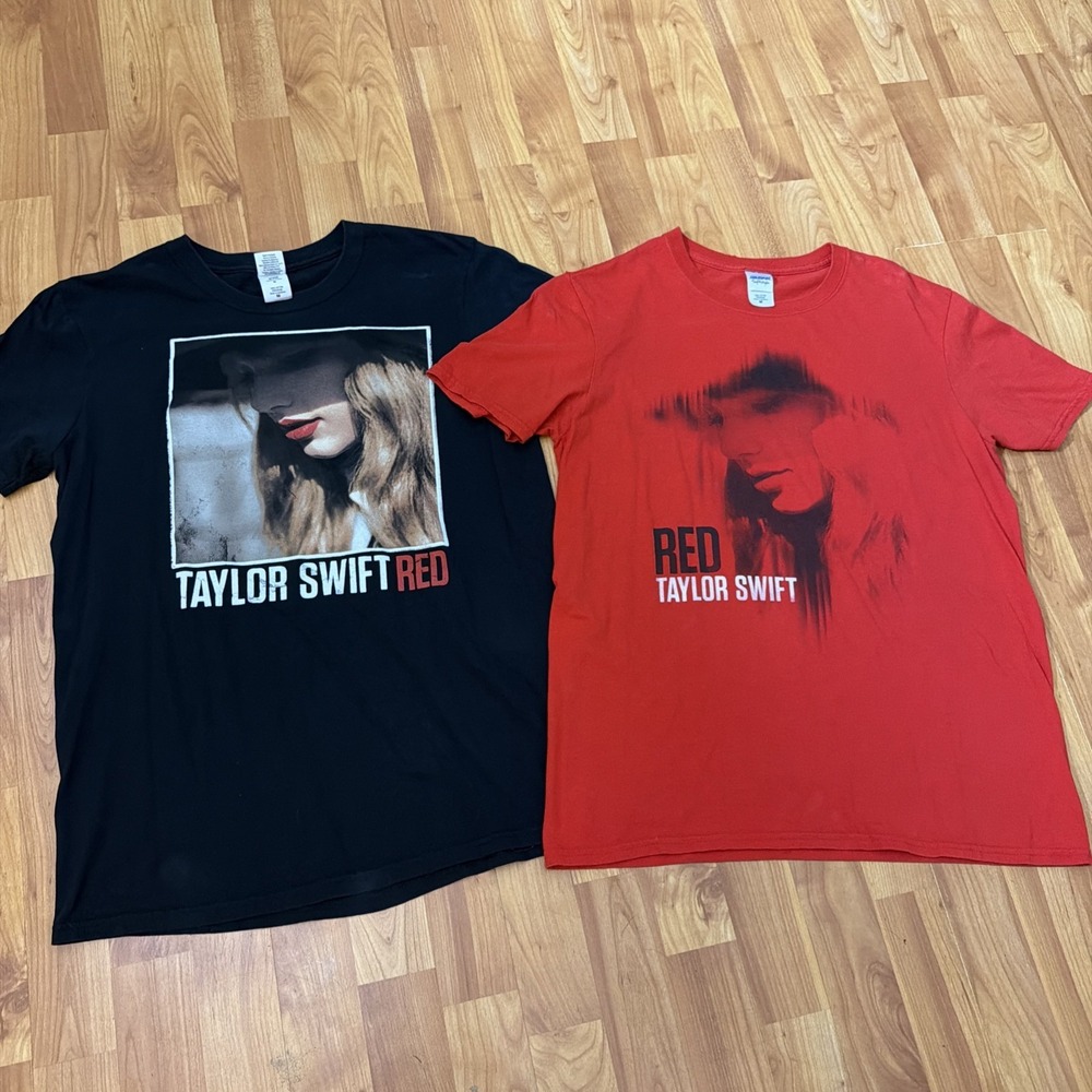 (2) Taylor Swift Red Tour T-Shirts Size Medium 2013-2014  Black & Red